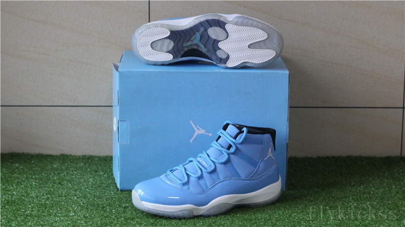 Air Jordan 11 Retro Pantone Blue